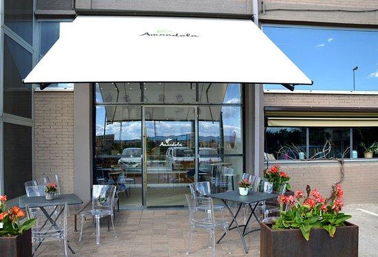 Amandola Gelateria