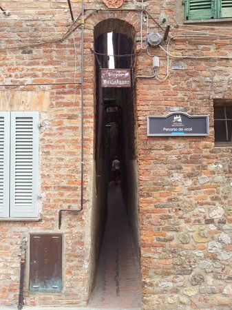 Vicolo Baciadonne