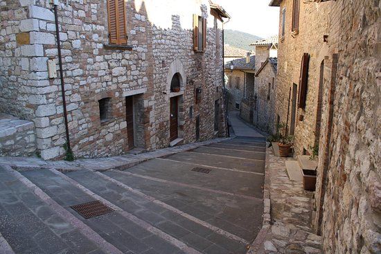Mura e Torri del Borgo di Corciano