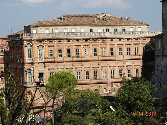 l'Università degli Studi di Perugia